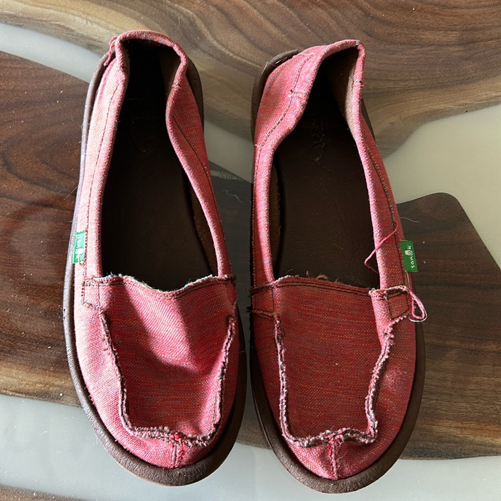 Super cute red (berry) sanuk loafers